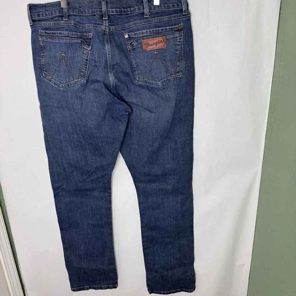 Wrangler Retro Slim Straight Jeans Mens 38 x 36 Dark Wash Denim - Picture 4 of 7